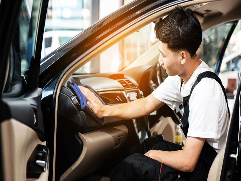 Học nghề nội thất ô tô mất bao lâu? Lương nghề nội thất ô tô